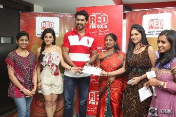 Maine-Pyar-Kiya-Movie-Team-at-Red-FM